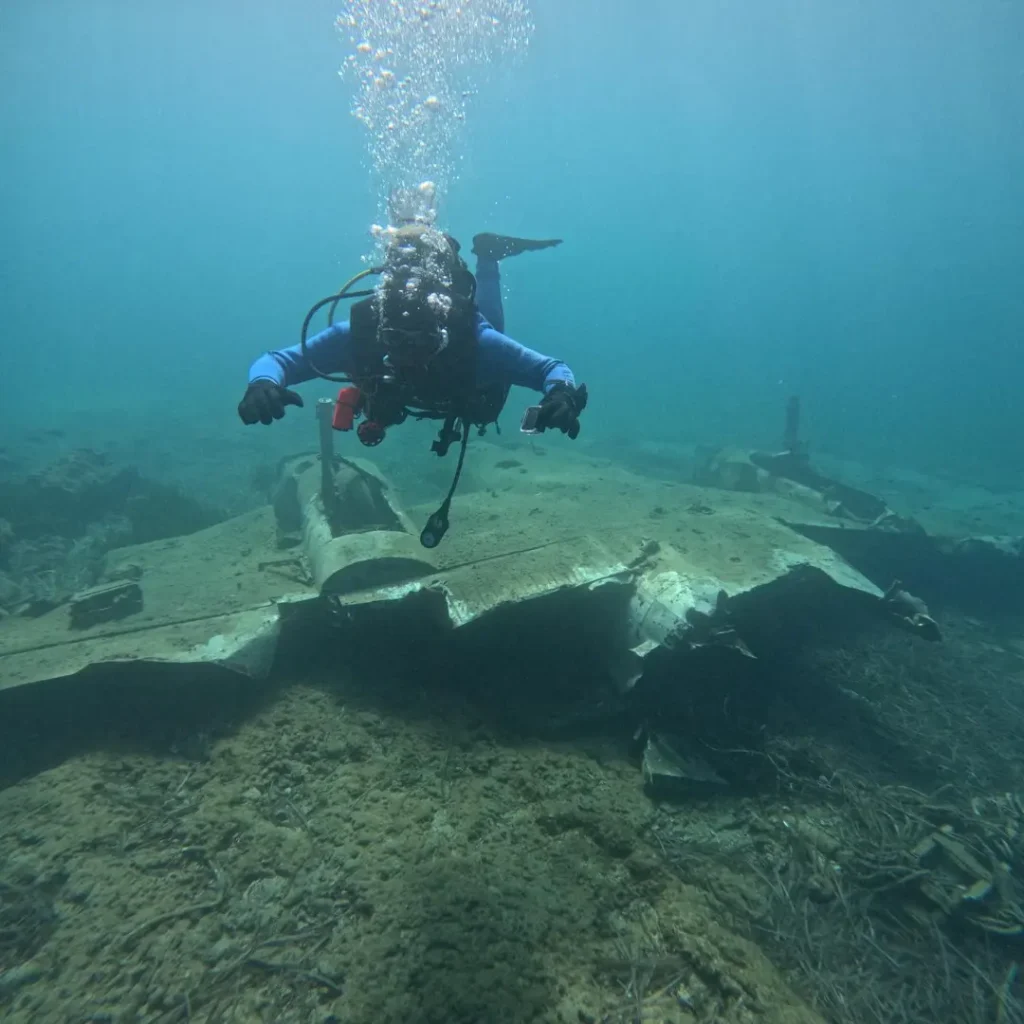 Beechcraft RU-21A wreck